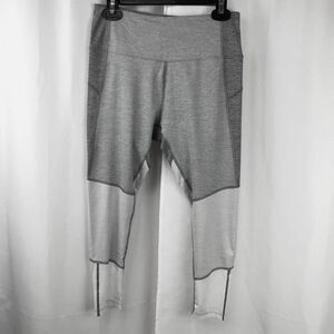 Marika Women's Medium Colorblock Grey Capri Yoga Athletic Pants Leggings M